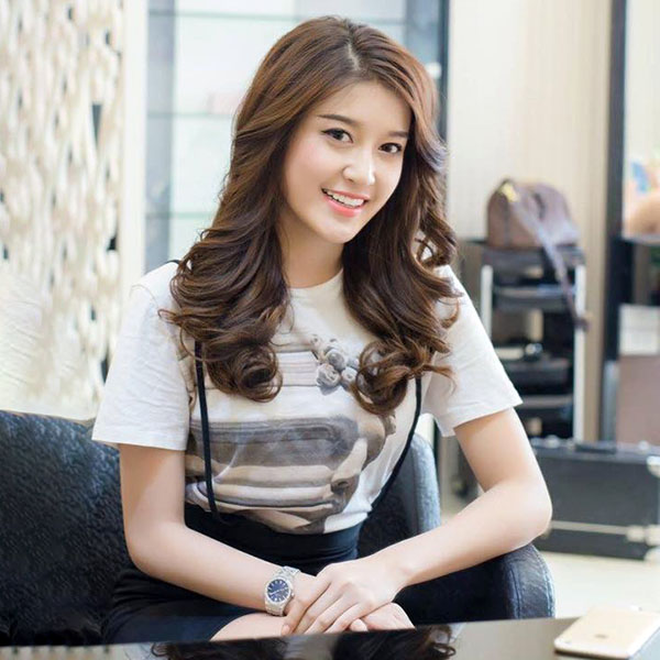 Giúp làm sạch da đầu và nuôi tóc óng mượt