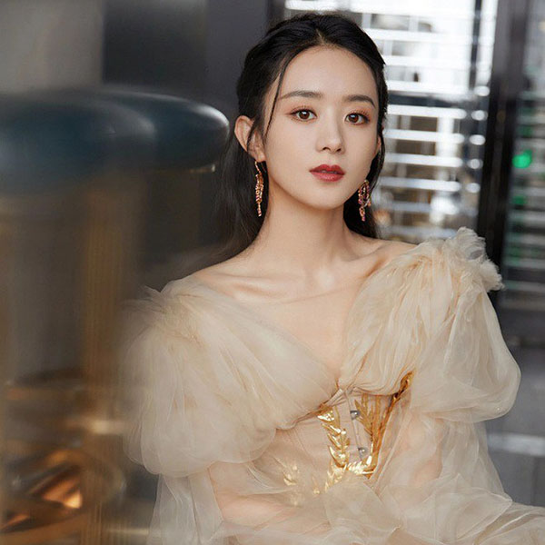 Ngoài ra còn có tác dụng dưỡng da, phòng ngừa lão hóa, cân bằng nội tiết tố