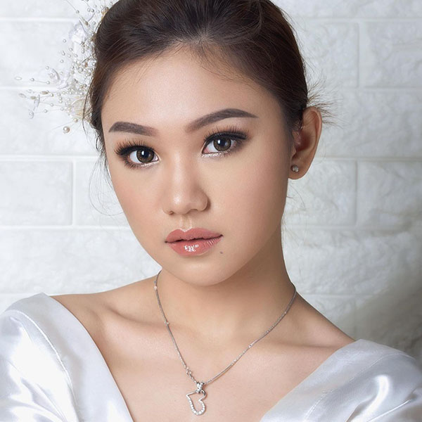 Để bạn có bờ môi căng mọng và mịn màng đầy quyến rũ